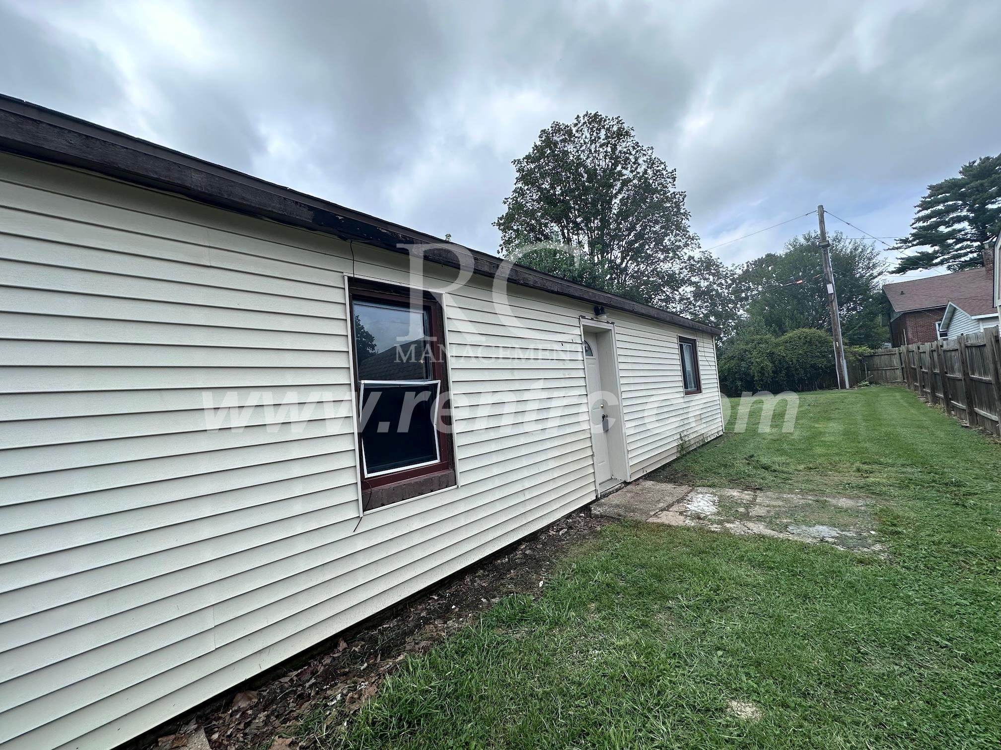Danville House: 503-2  Shadowlawn