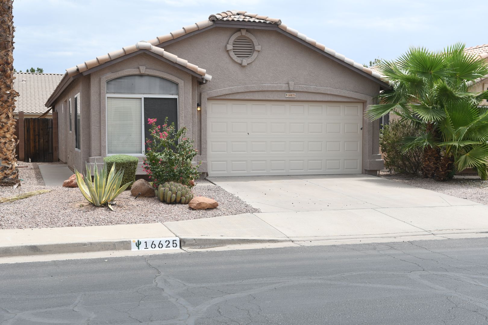 Phoenix House: 16625 S 46th Pl