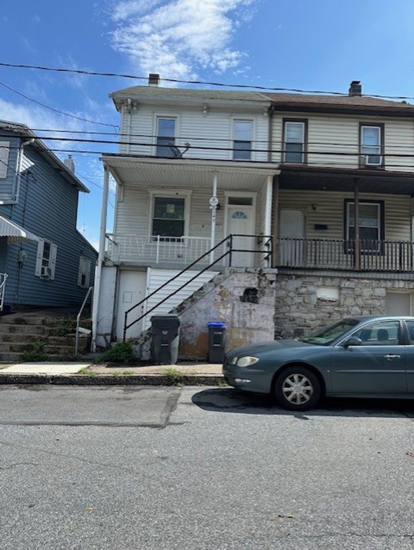 Steelton House: 349 S 4th St.