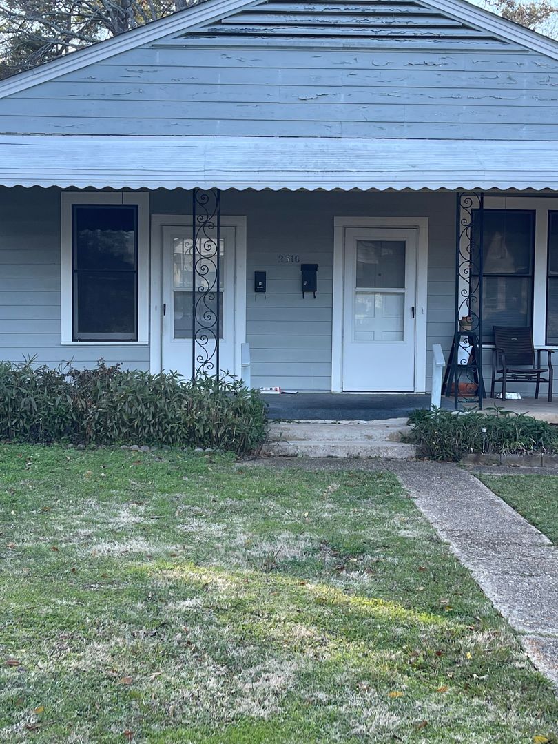 Shreveport House: 2310 Scovell