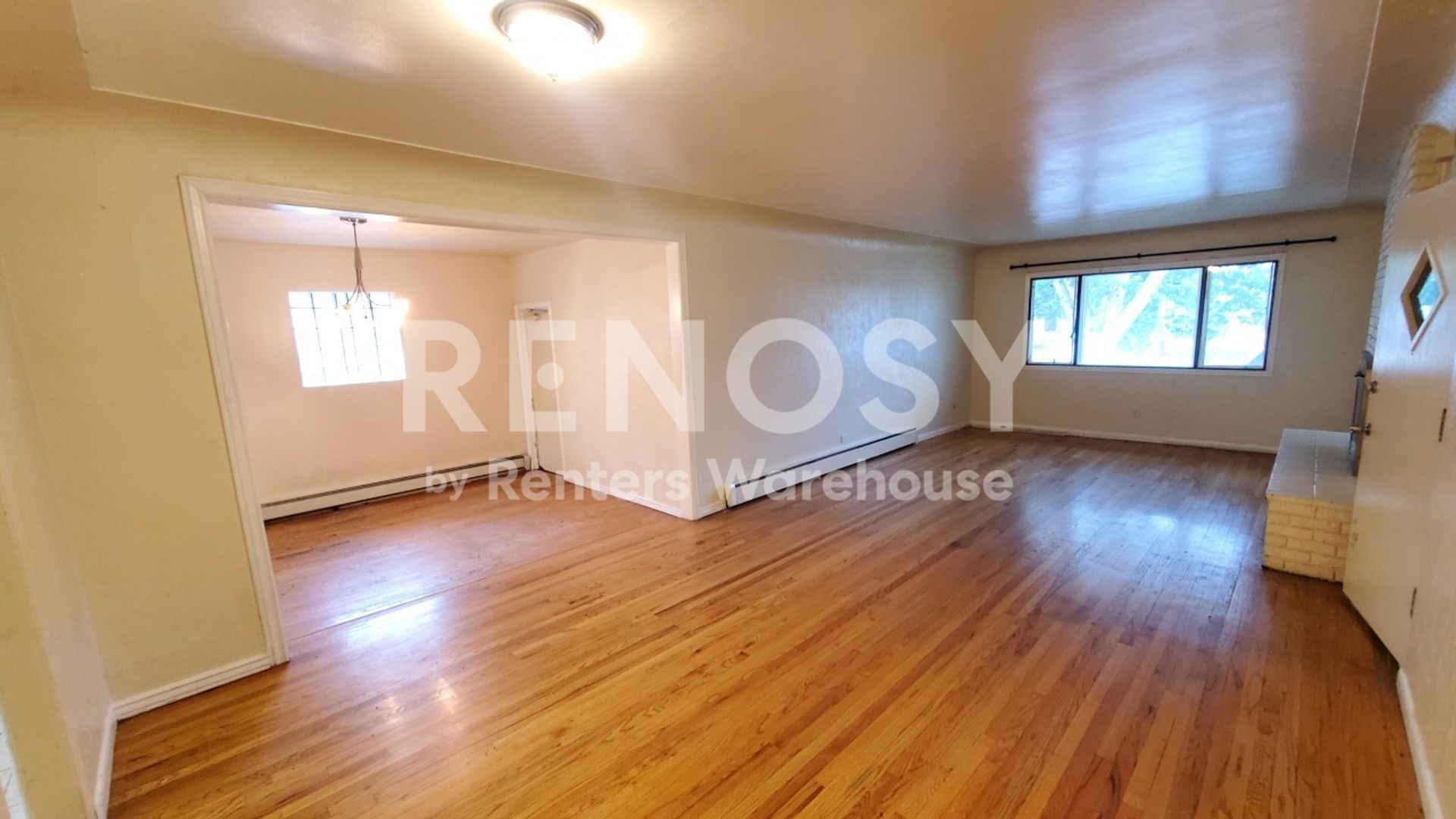 Denver House: 2225 S Cherry St
