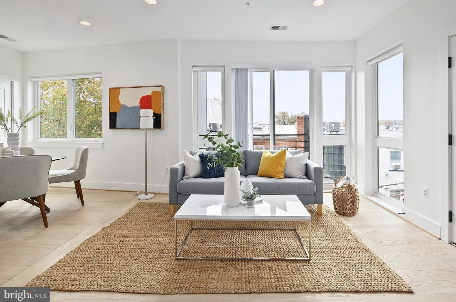 Washington Condo: 765 18th St NE