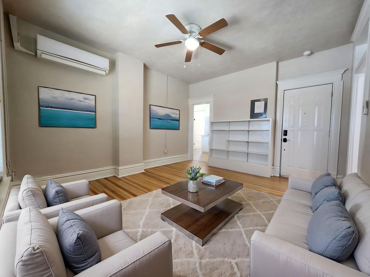 Pueblo Condo: 1000 Carteret Ave