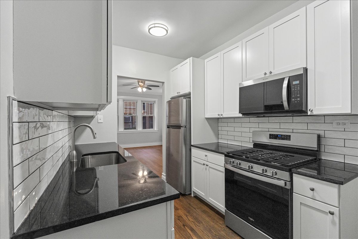 Chicago Condo: 901 West Altgeld Street