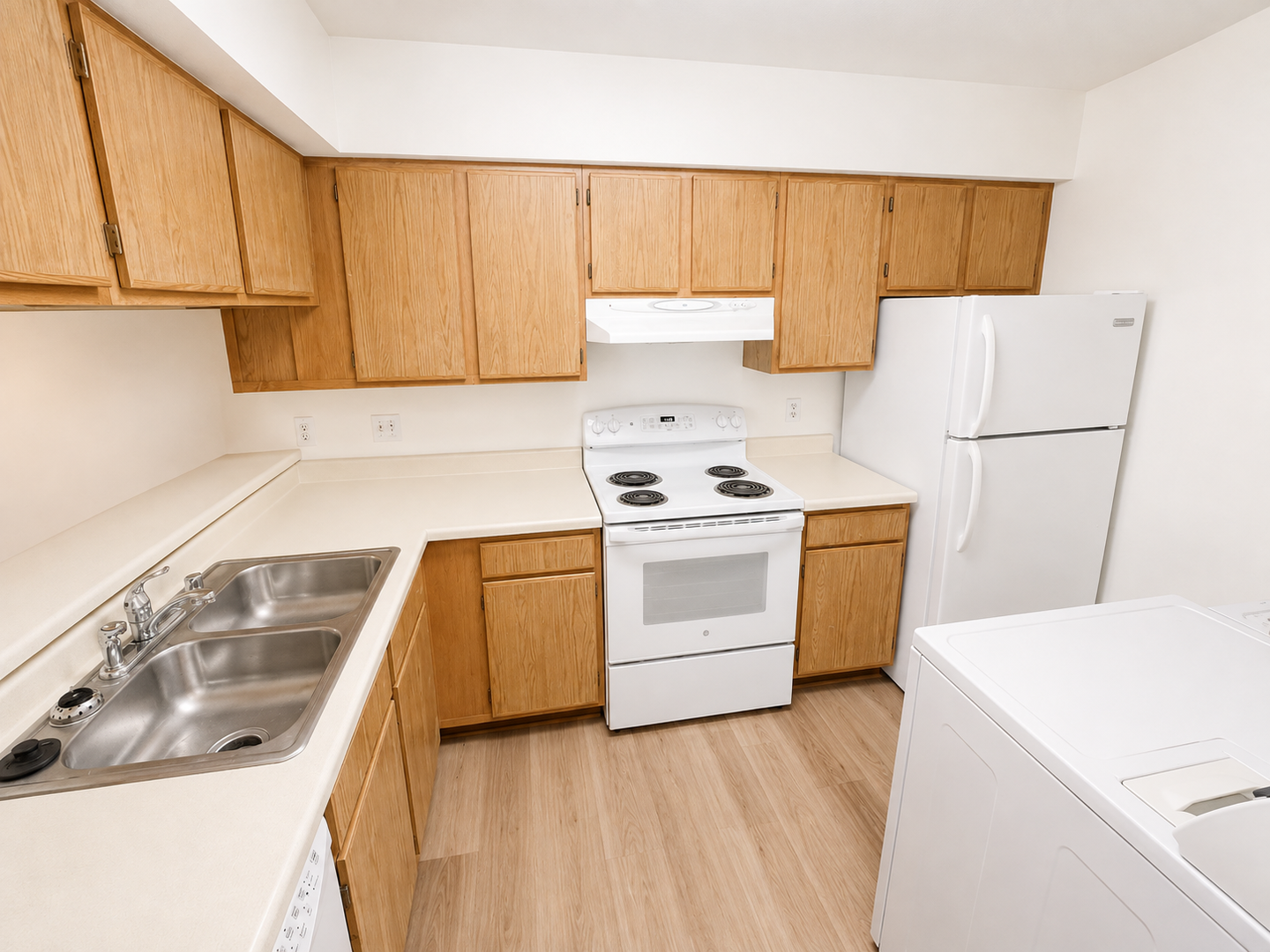 Cottage Grove Condo: 601 E. Oak St.
