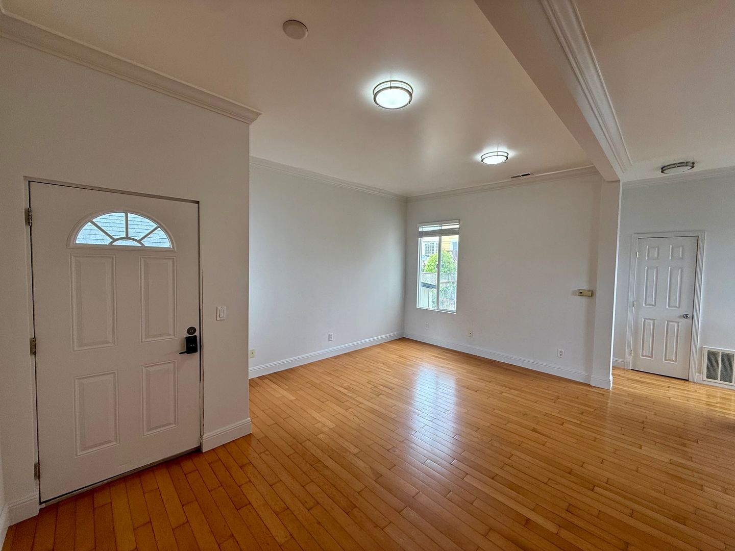 San Francisco Condo: 2068 McAllister Street