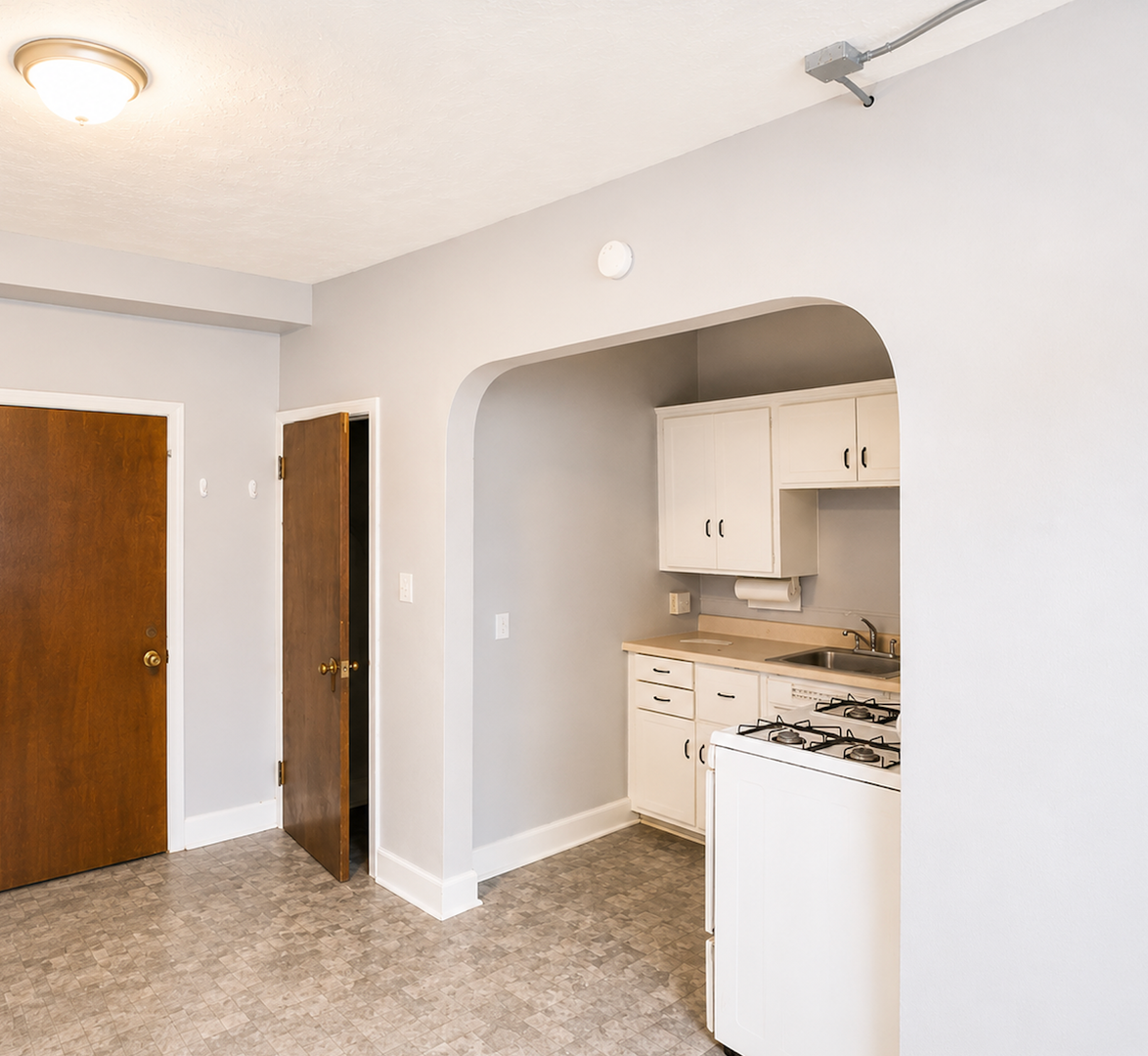 Dubuque Condo: 2535 Central Avenue