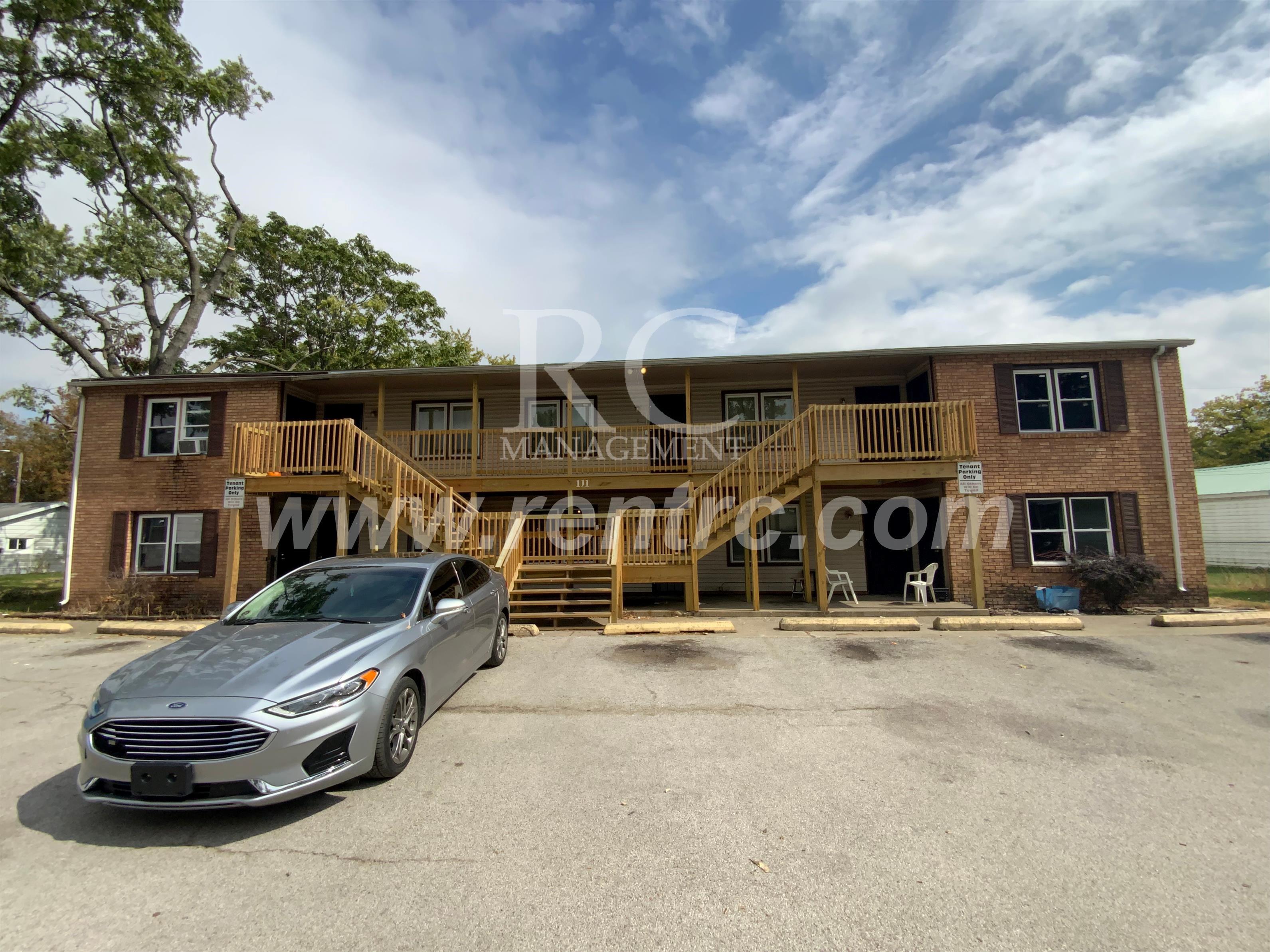 Danville House: 111-1 Fairweight