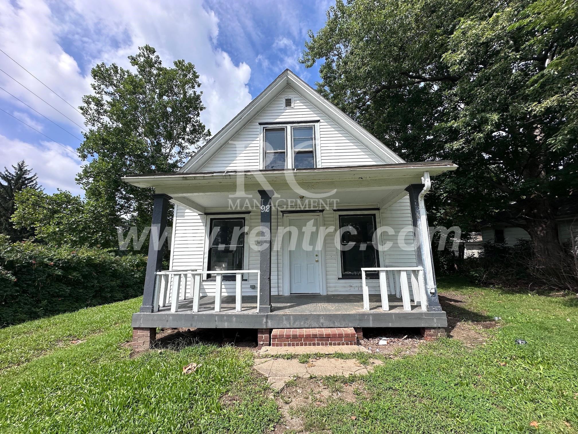Danville House: 92 Lake