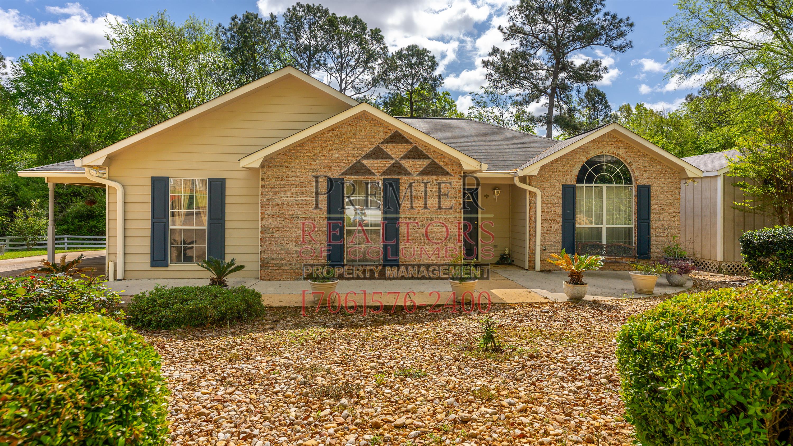 Columbus House: 1740 Doerun Dr