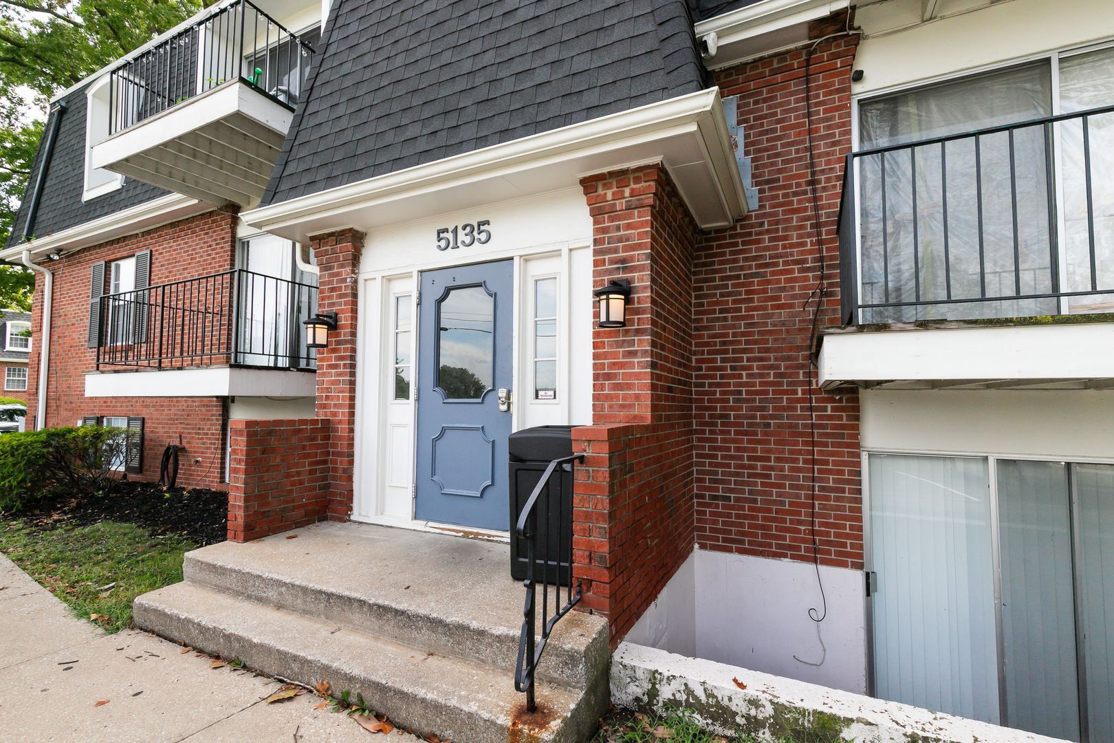 Kansas City House: 5101 NE Chouteau Trfy