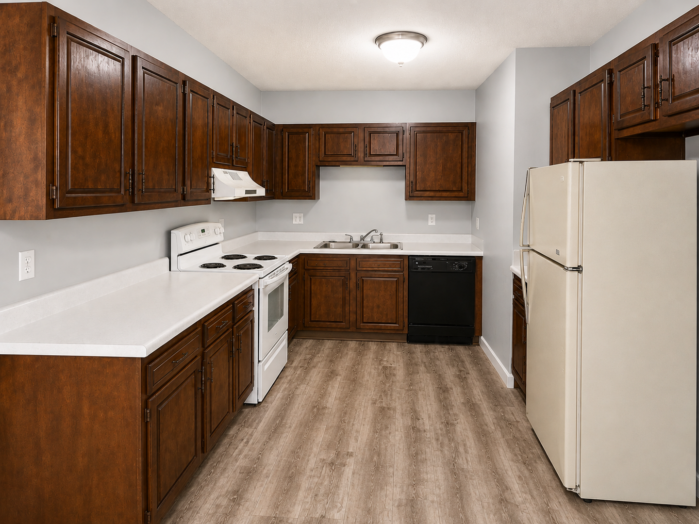 Tomah Apartment: 800 W Benton St