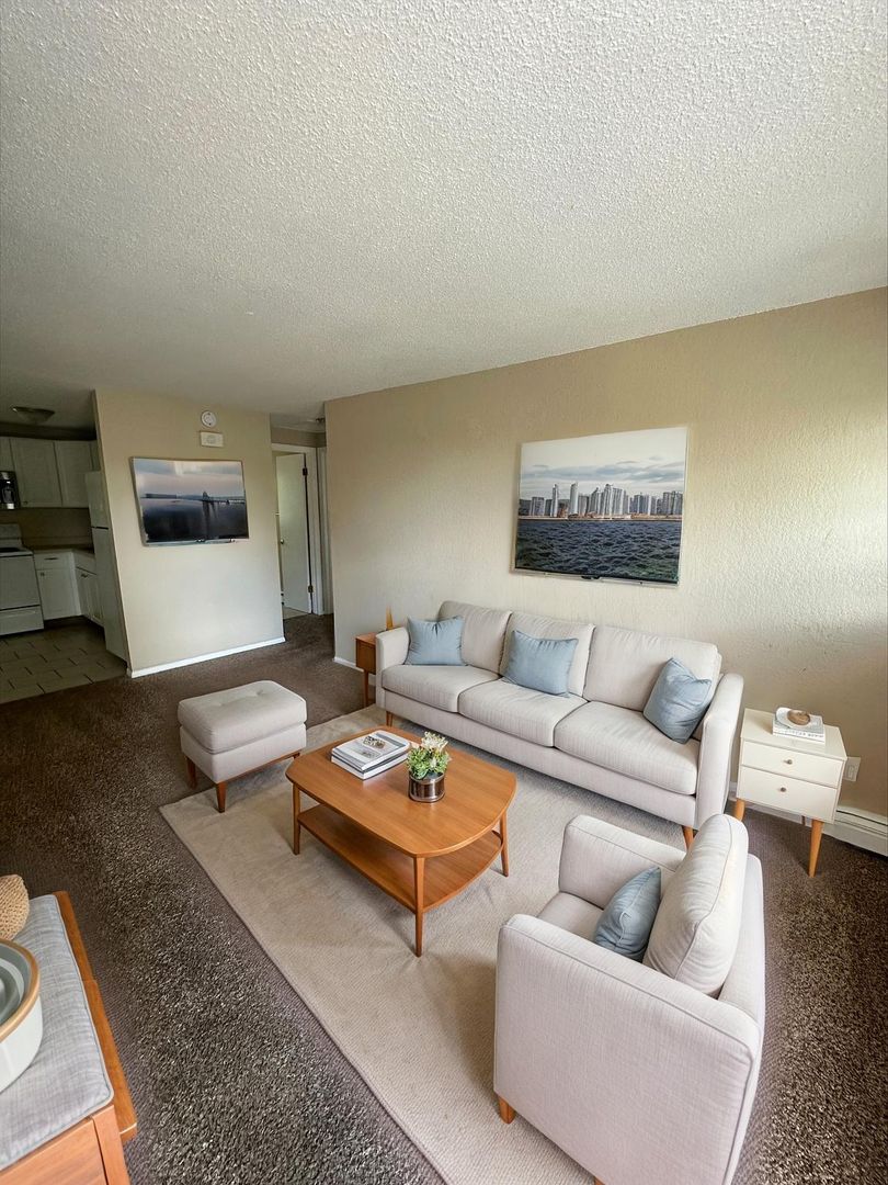 Fountain Condo: 7080 Alegre Cir