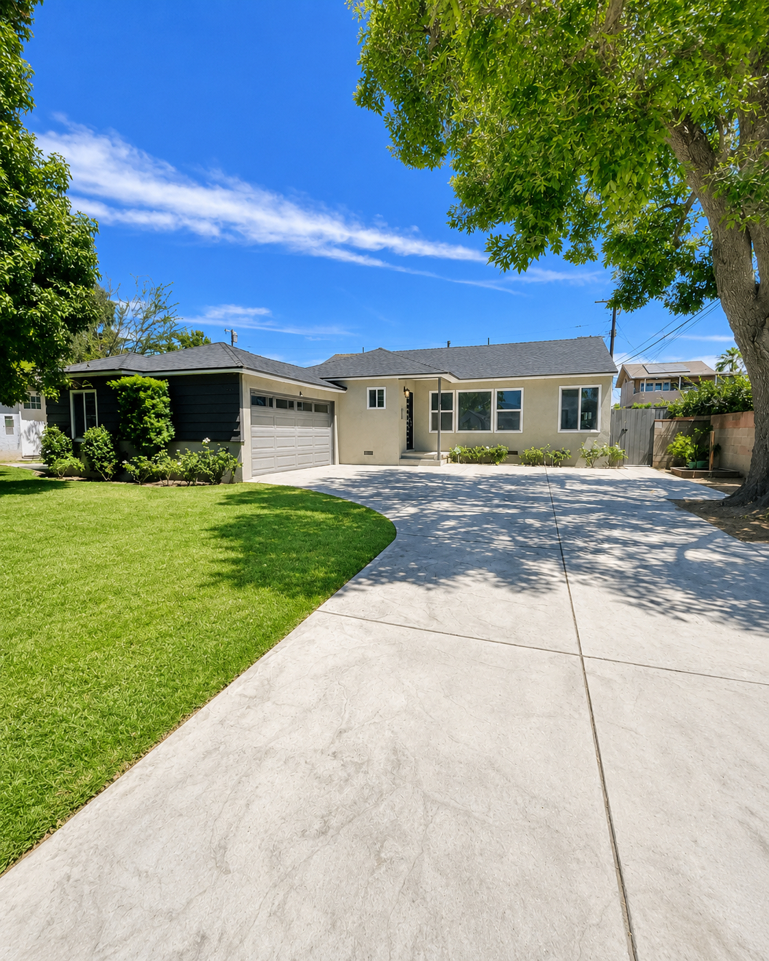 Mission Hills House: 9942 Bevis Ave.