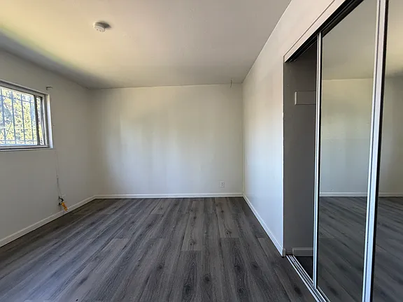 Oakland Condo: 2800 Nicol Avenue
