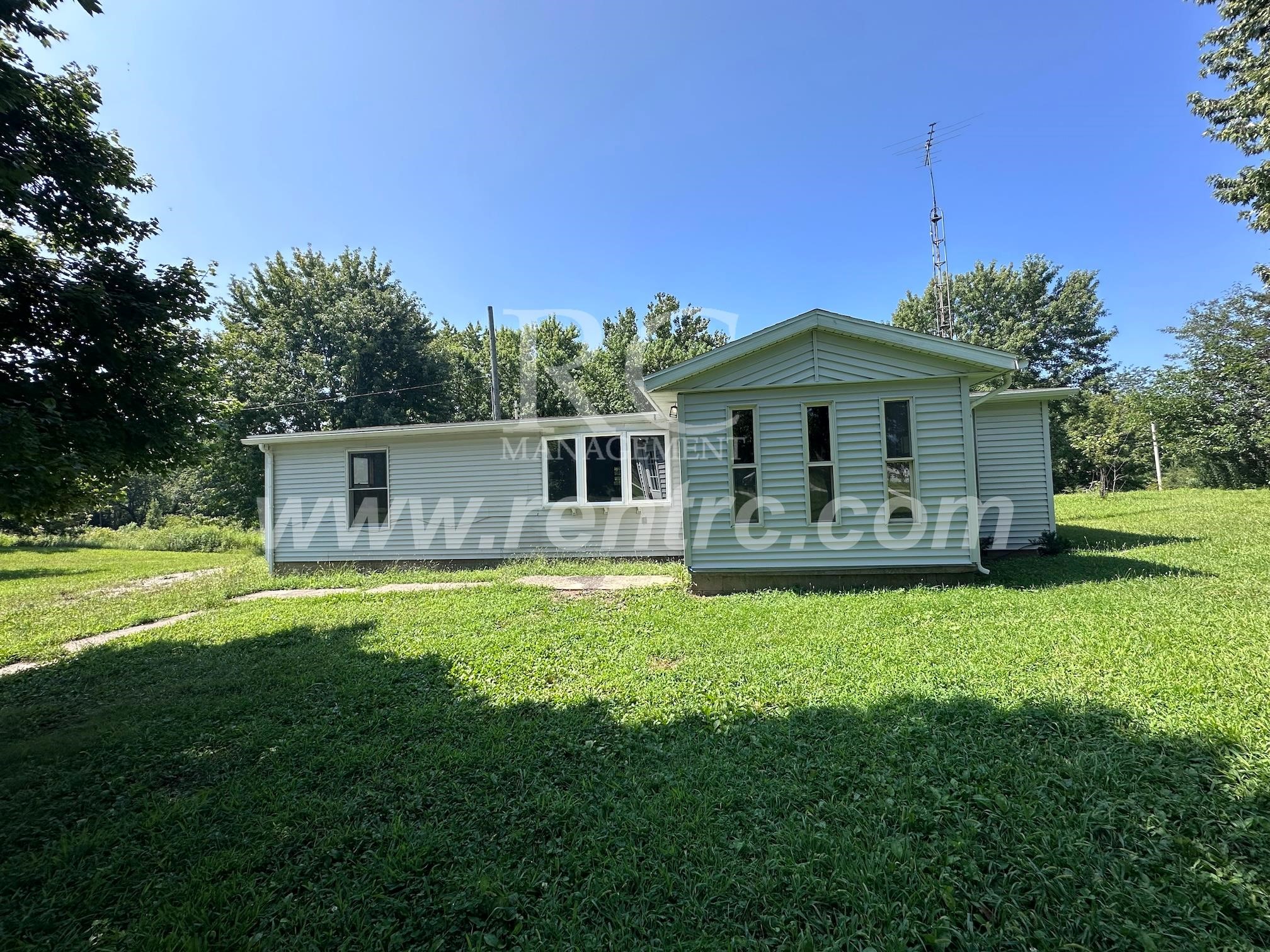 Armstrong House: 3684 US Rte