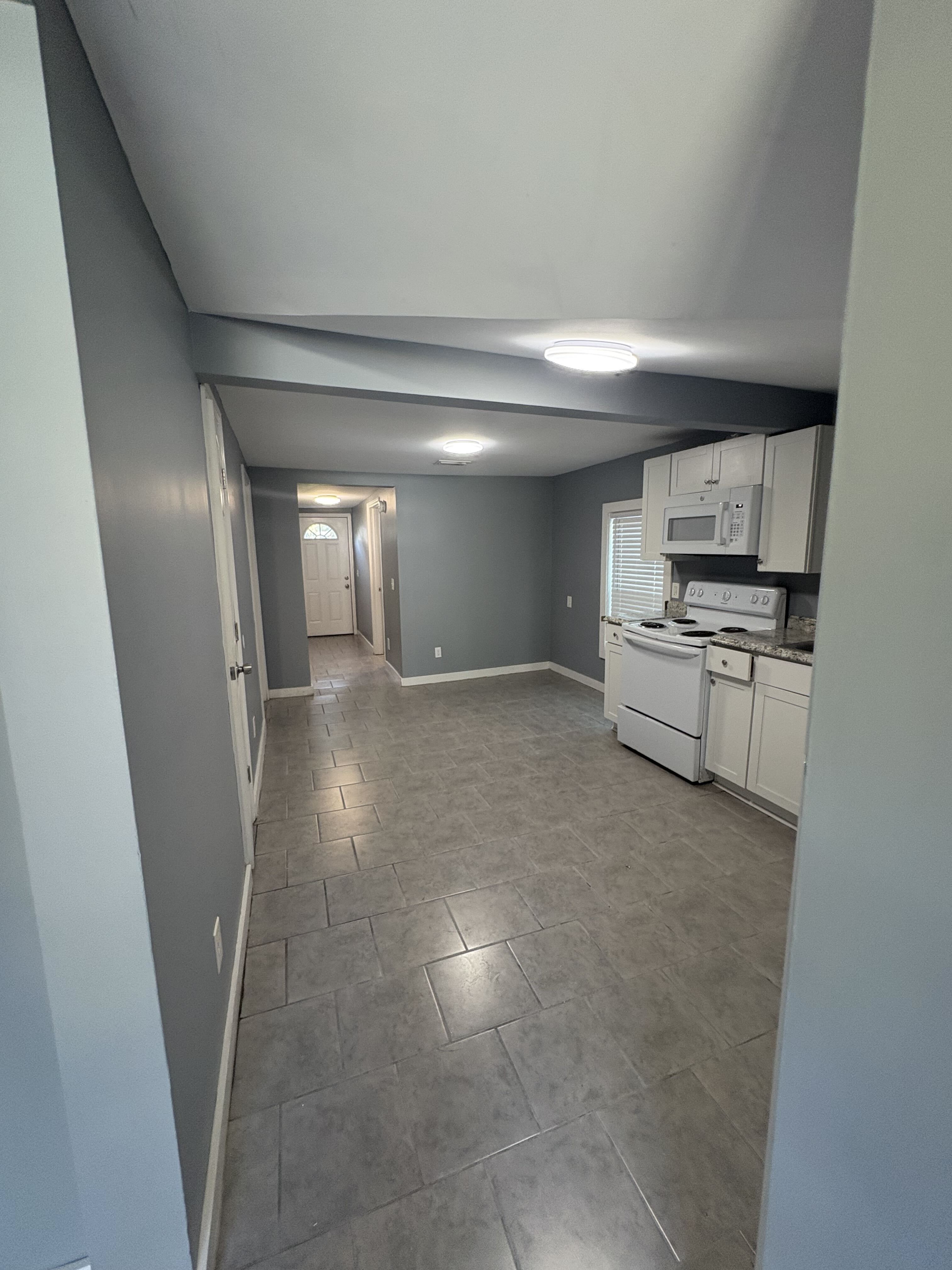 Brunswick House: 2825 Union St