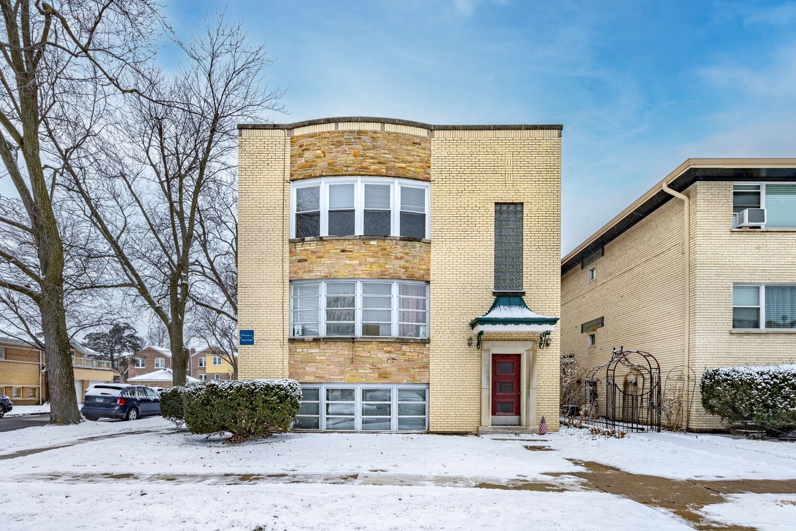 Berwyn Condo: 1648 Clarence Ave - Apt