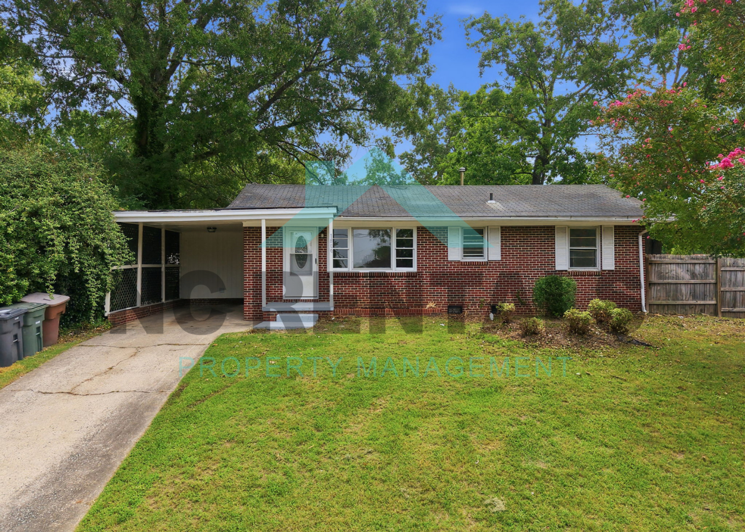 Greensboro House: 1800 Woodmere Dr