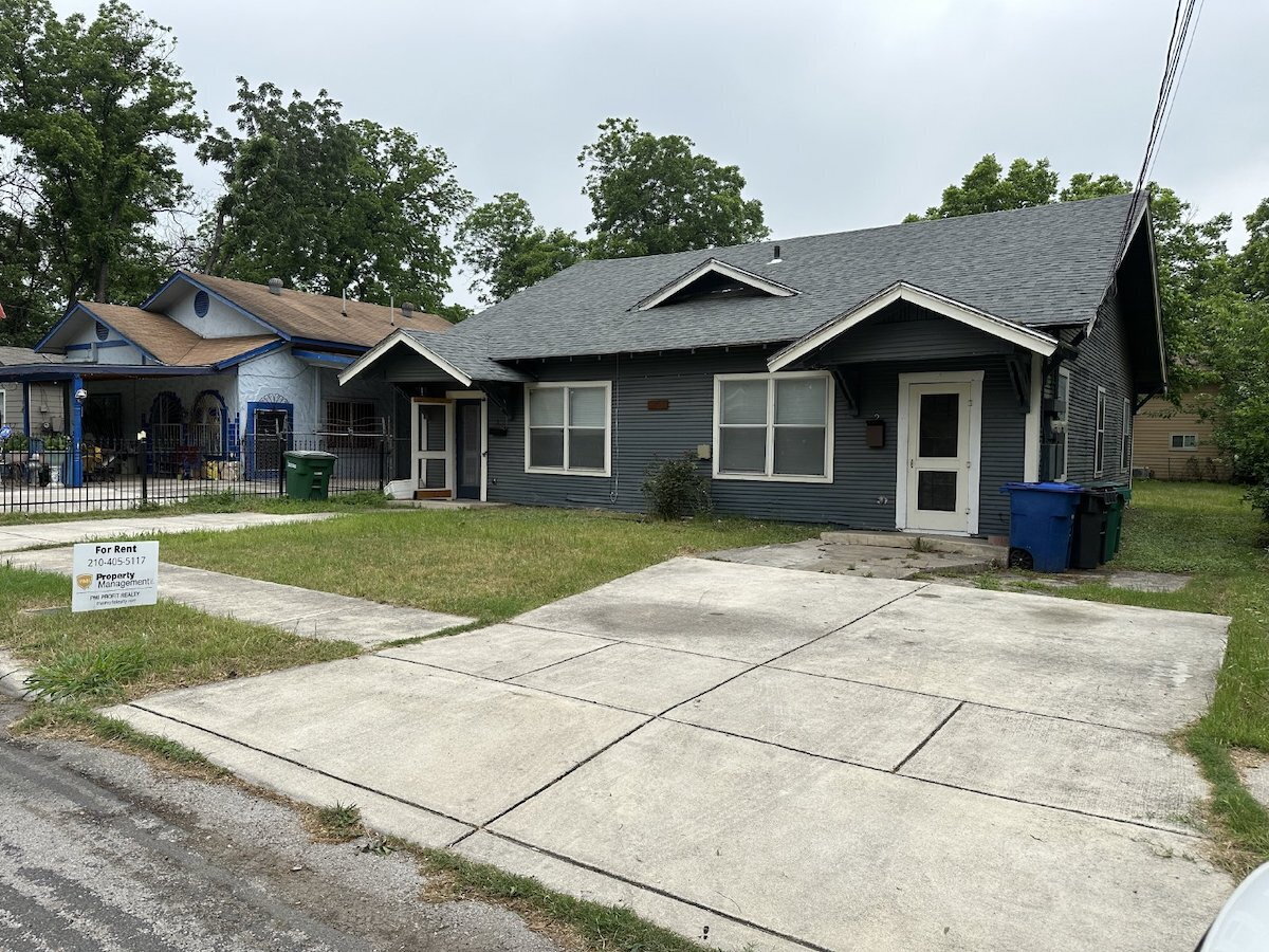 San Antonio Condo: 239 Taft Blvd