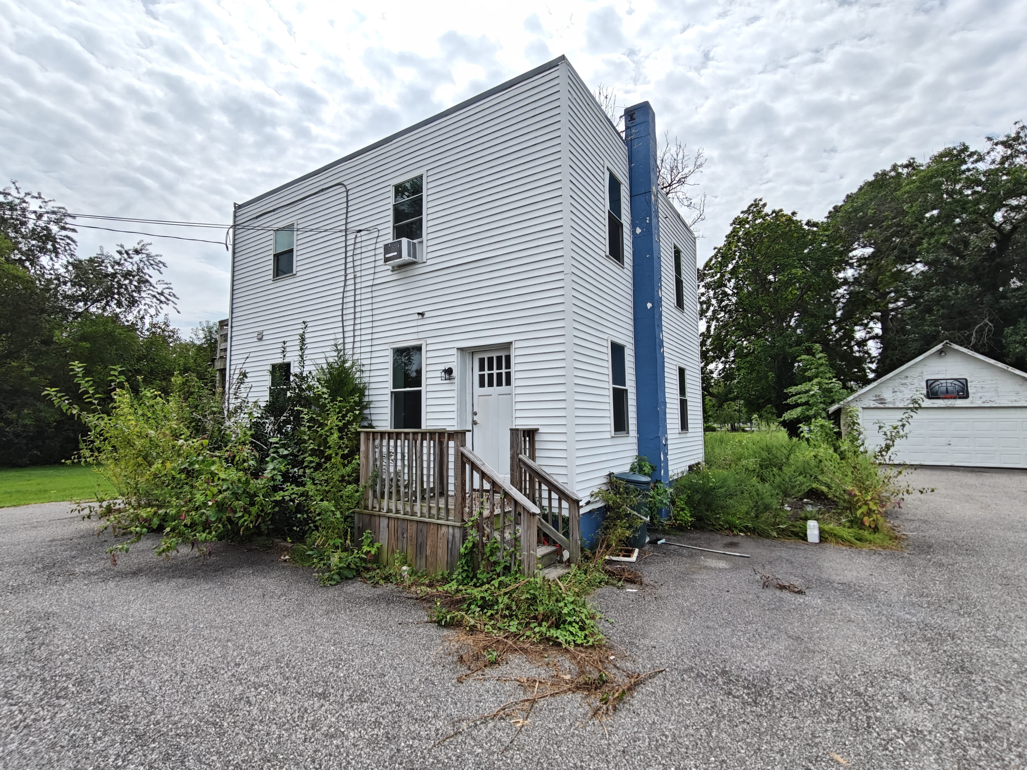 Pennsville Condo: 51 Lakeview Ave
