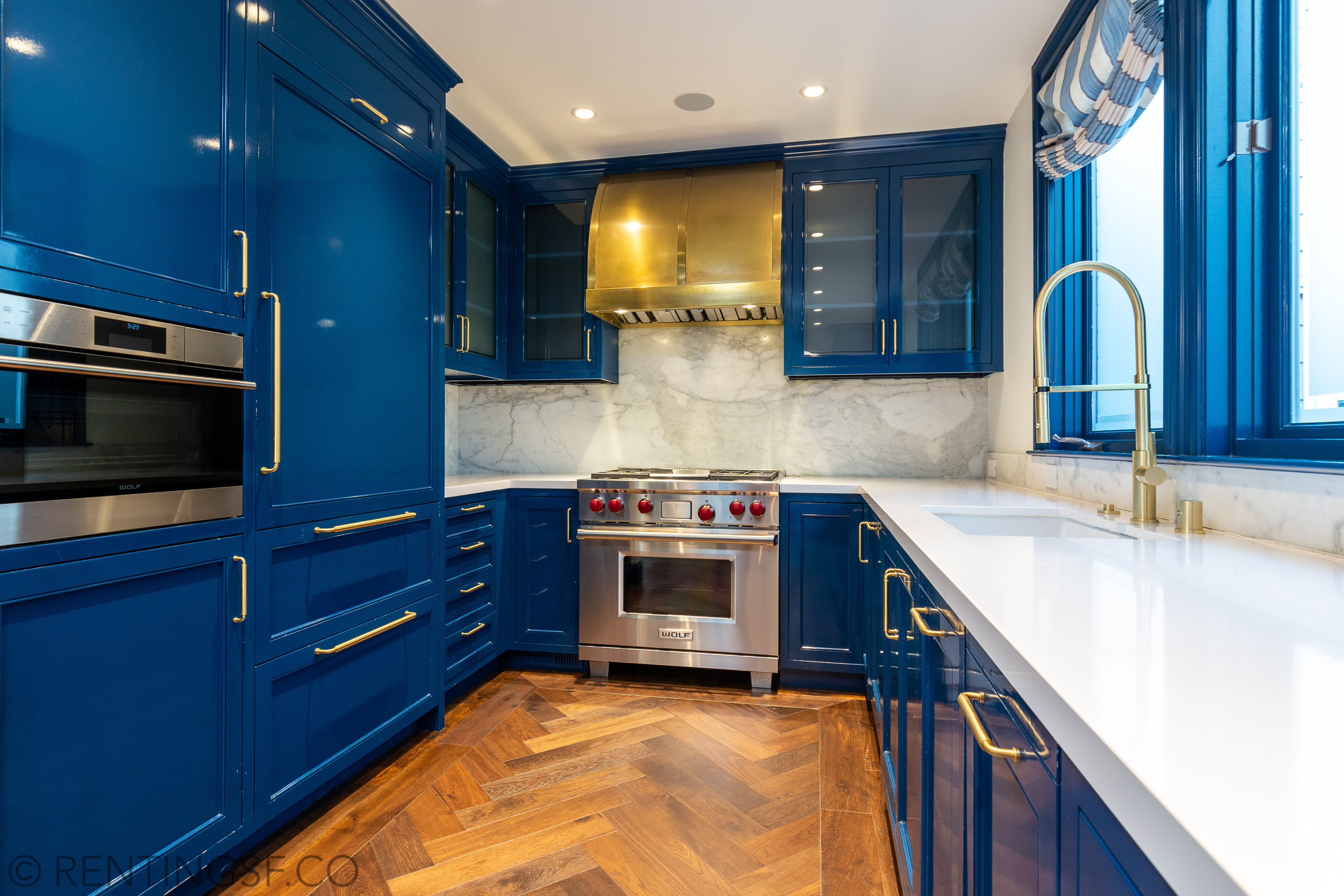 San Francisco House: 2209 Steiner Street