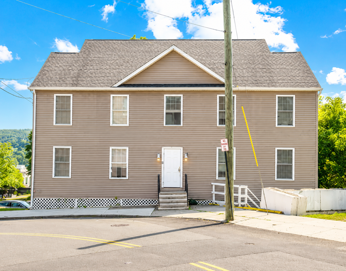 Bristol Condo: 11 Summer Street 2B