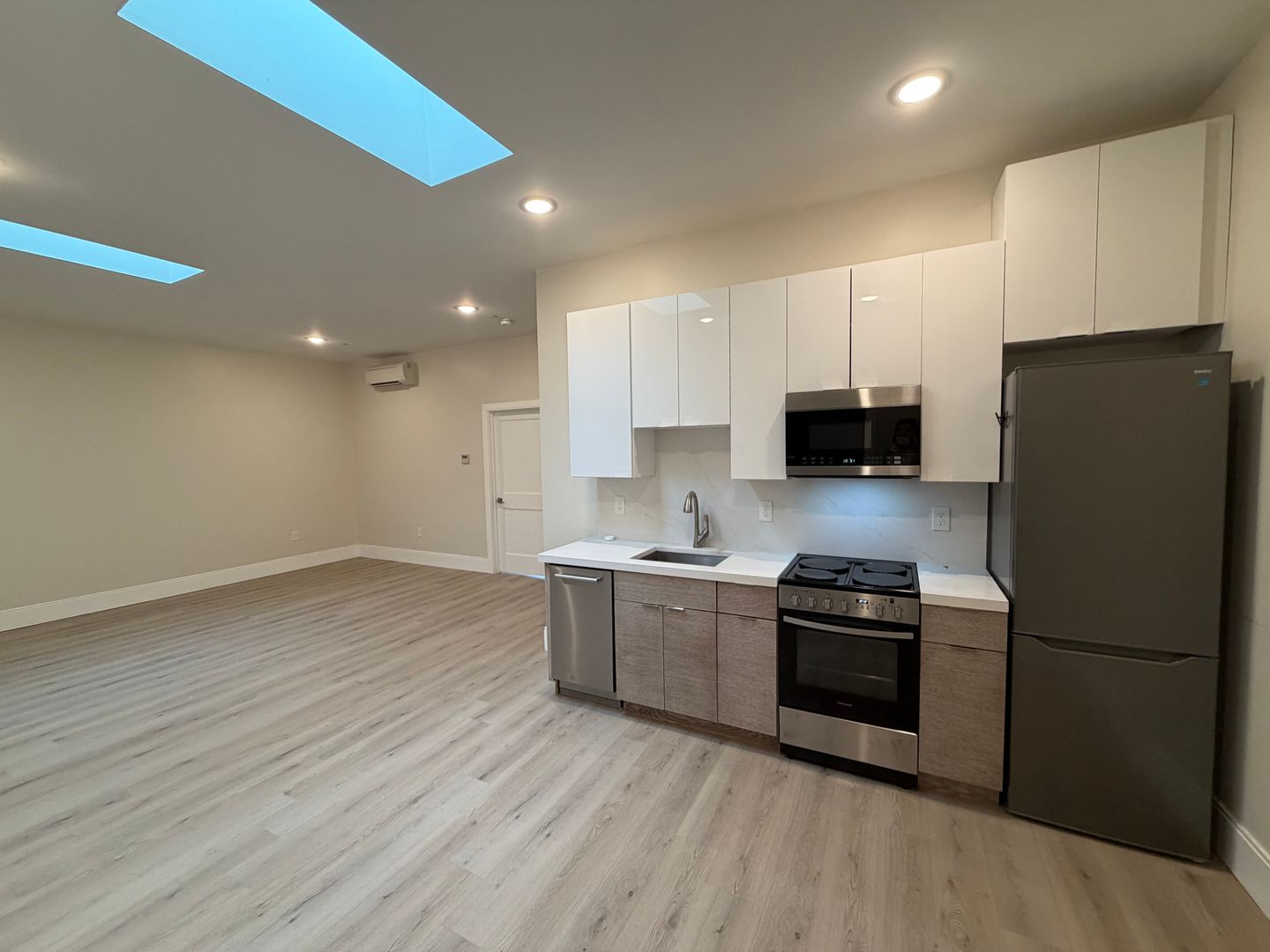 Haverhill Condo: 66 Emerson st