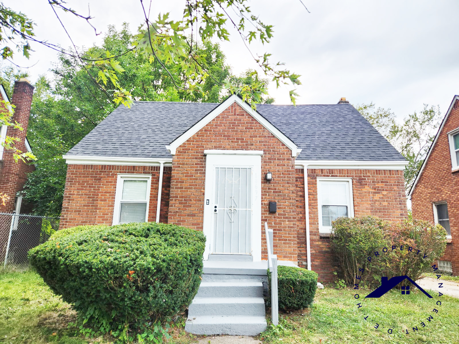 Detroit House: 18697 Winthrop St
