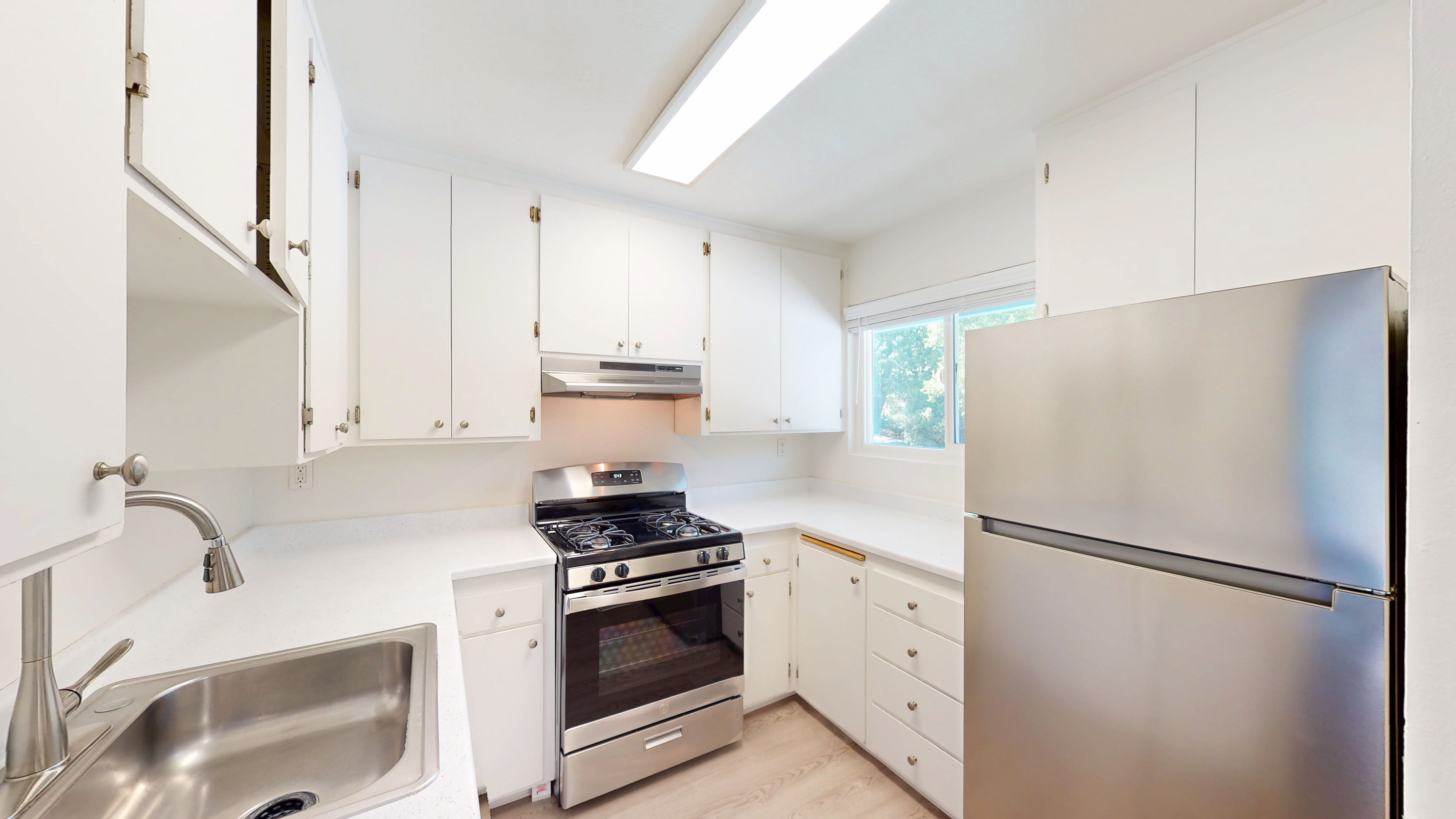 Novato Condo: 980 Ignacio Blvd