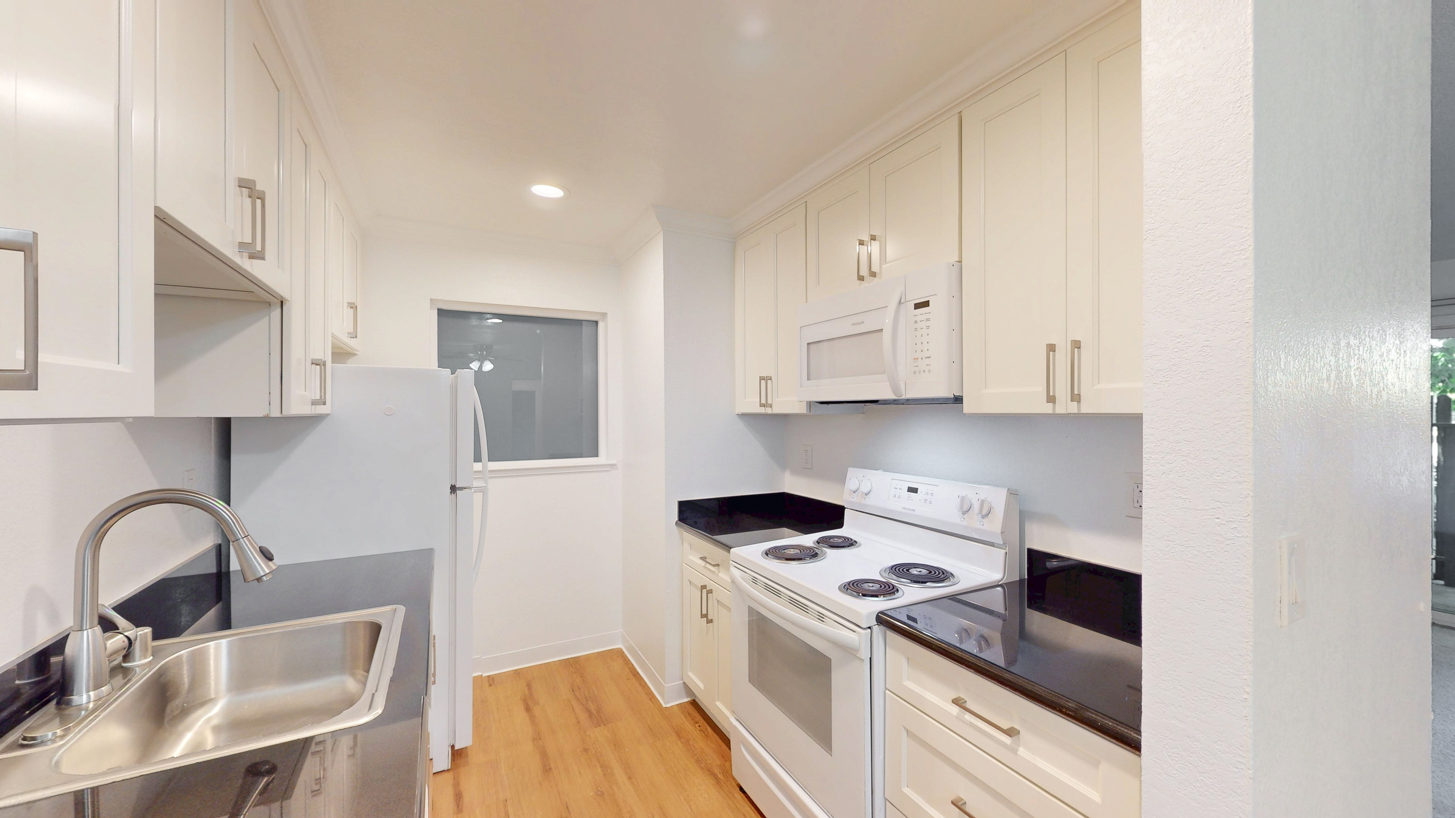 Novato Condo: 511 Alameda del Prado