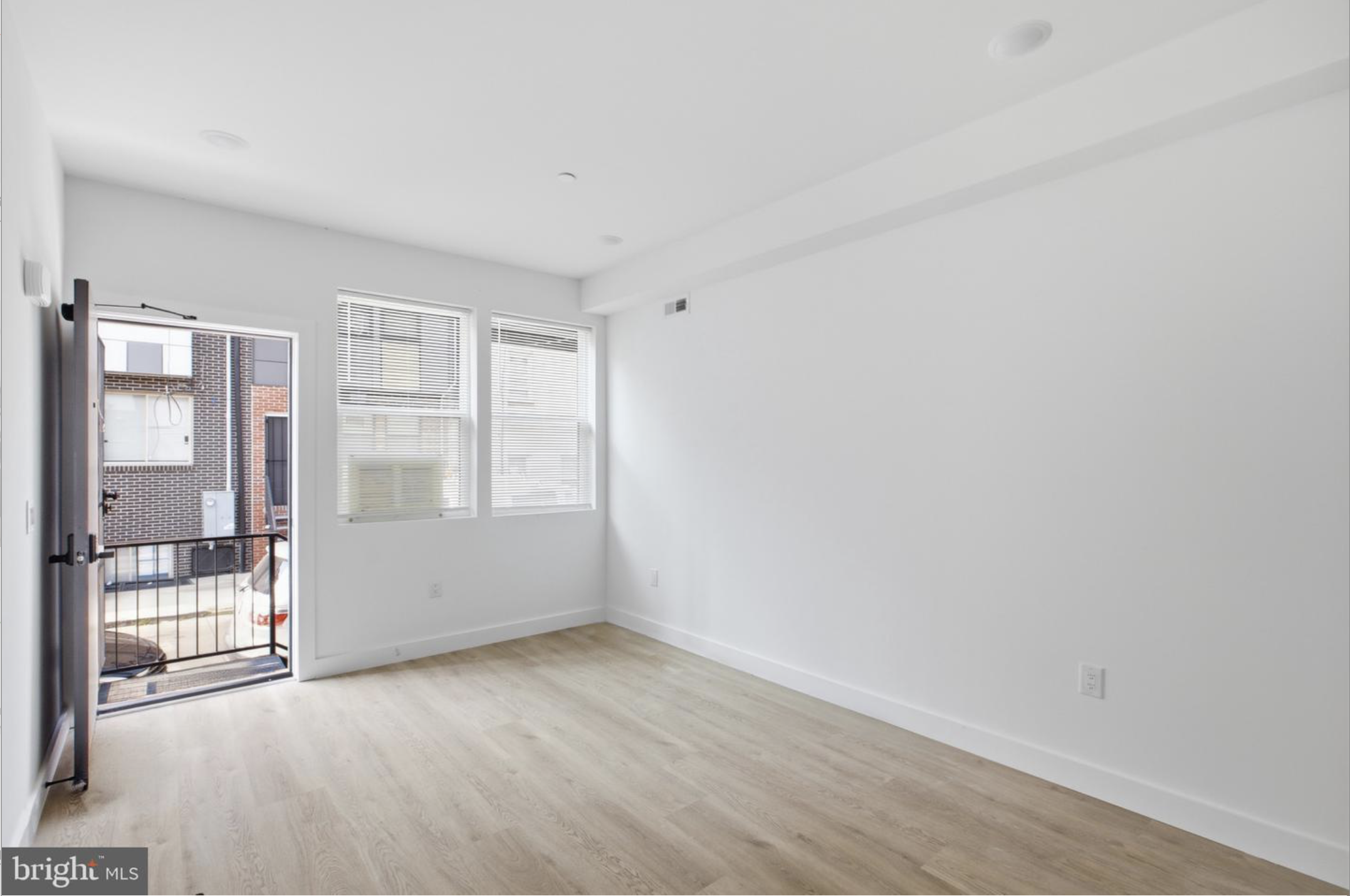 Philadelphia Condo: 1027 W Arizona St