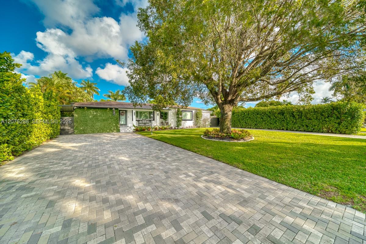 Miami Condo: 13801 NE 1st Ave, Miami FL 33161