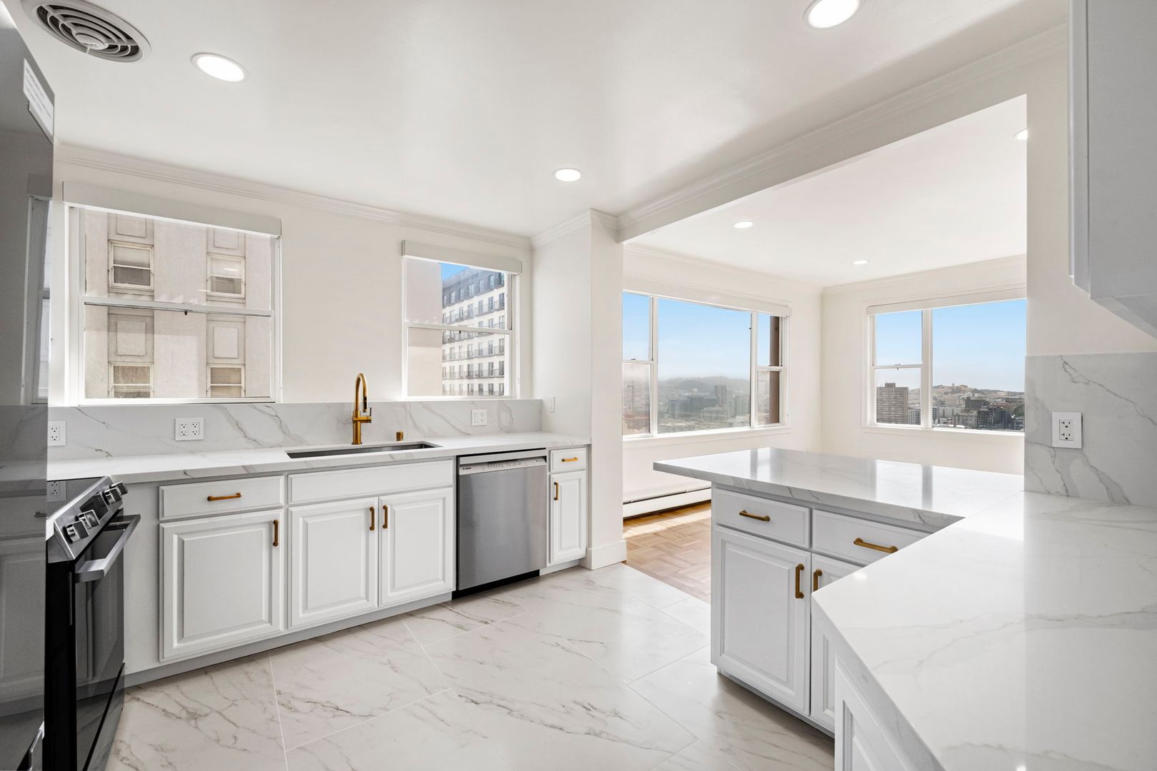 San Francisco Apartment: 1310 Jones St