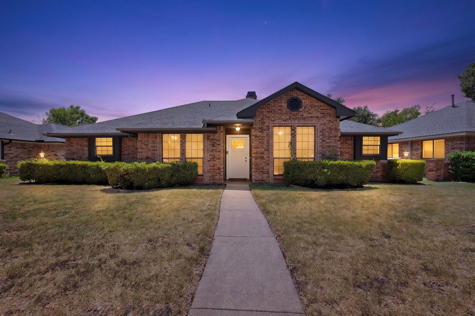 Rowlett House: 3510 Amber Ave