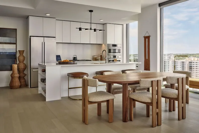 Austin Condo: 700 River St
