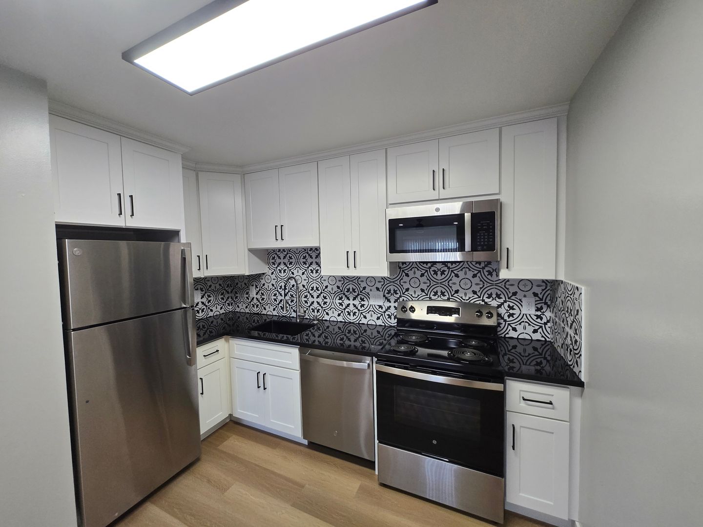 SAN LEANDRO Condo: 14400 EAST 14TH STREET