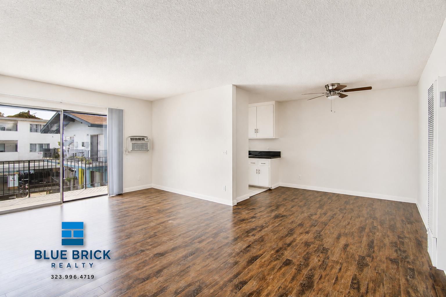 Panorama City Condo: 8330 Willis Ave