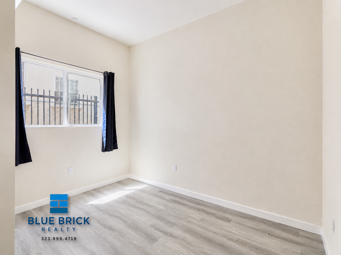 Los Angeles Condo: 4821 Compton Ave