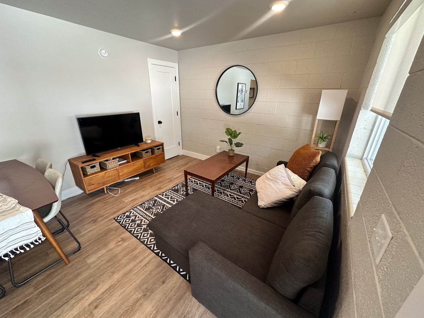 Salt Lake City Apartment: 369 s 1000 e