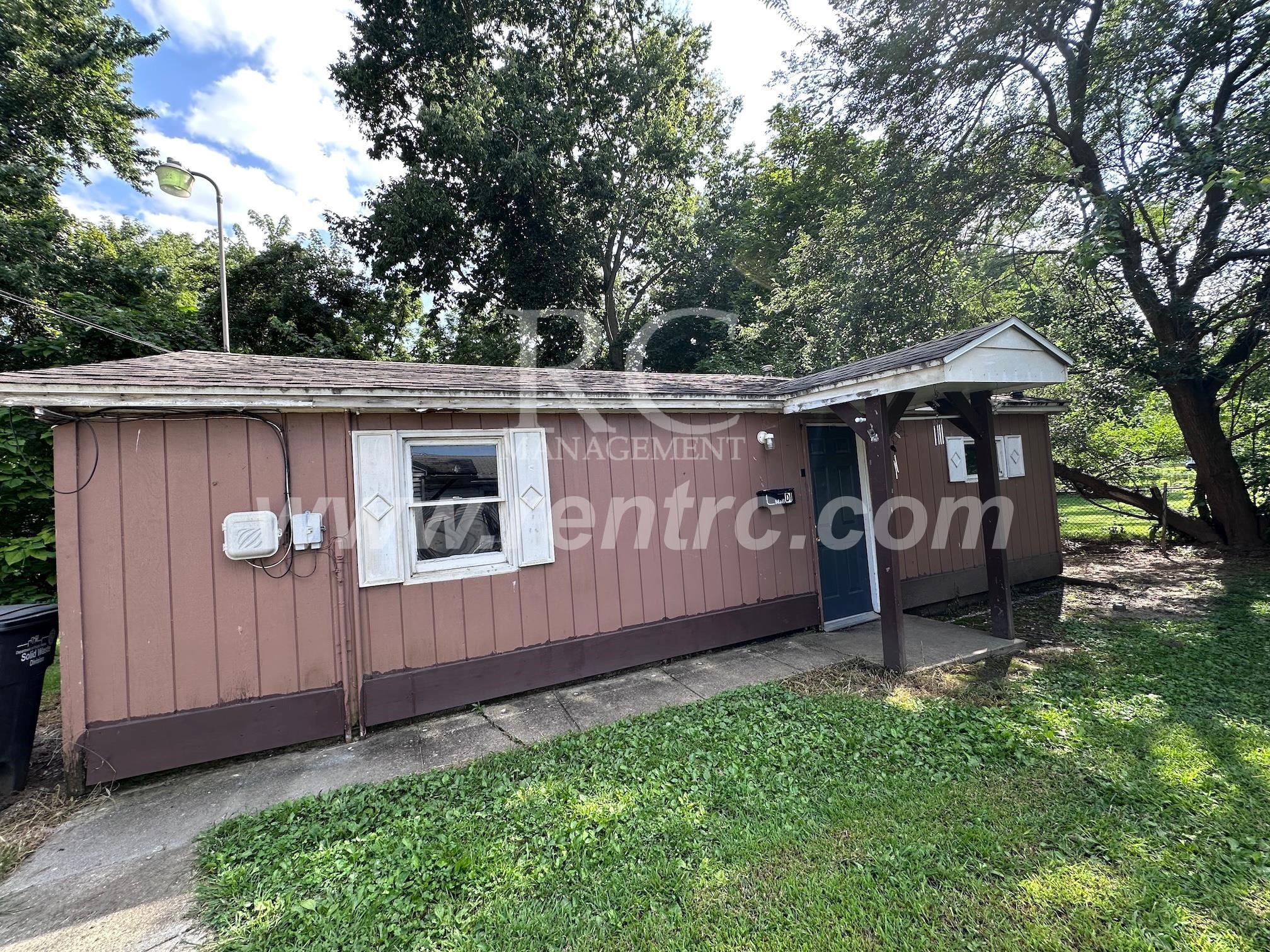 Danville House: 1224-D Marion