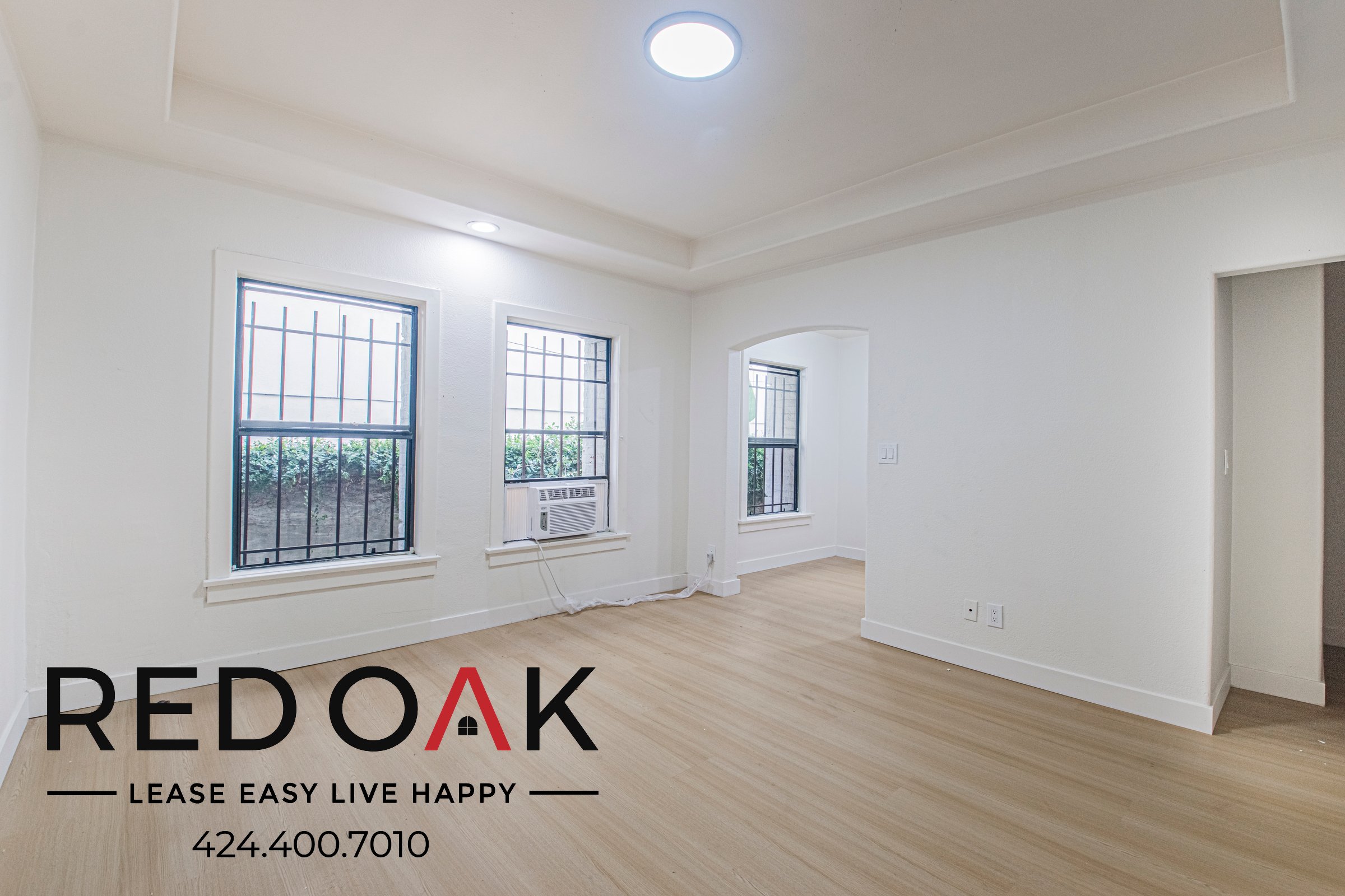 Los Angeles Condo: 901 South Ardmore Avenue