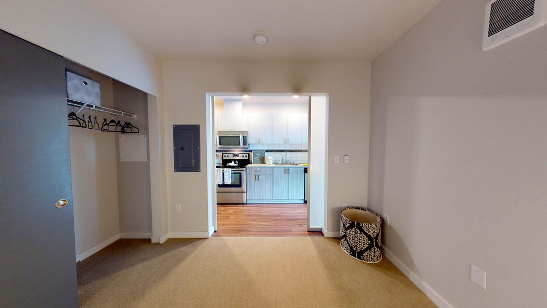 Seattle Condo: 605 15th Ave E