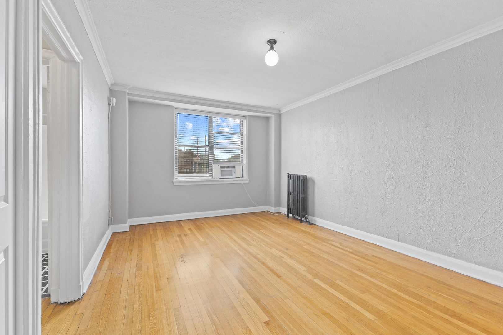 Indianapolis Apartment: 28 E 16th St