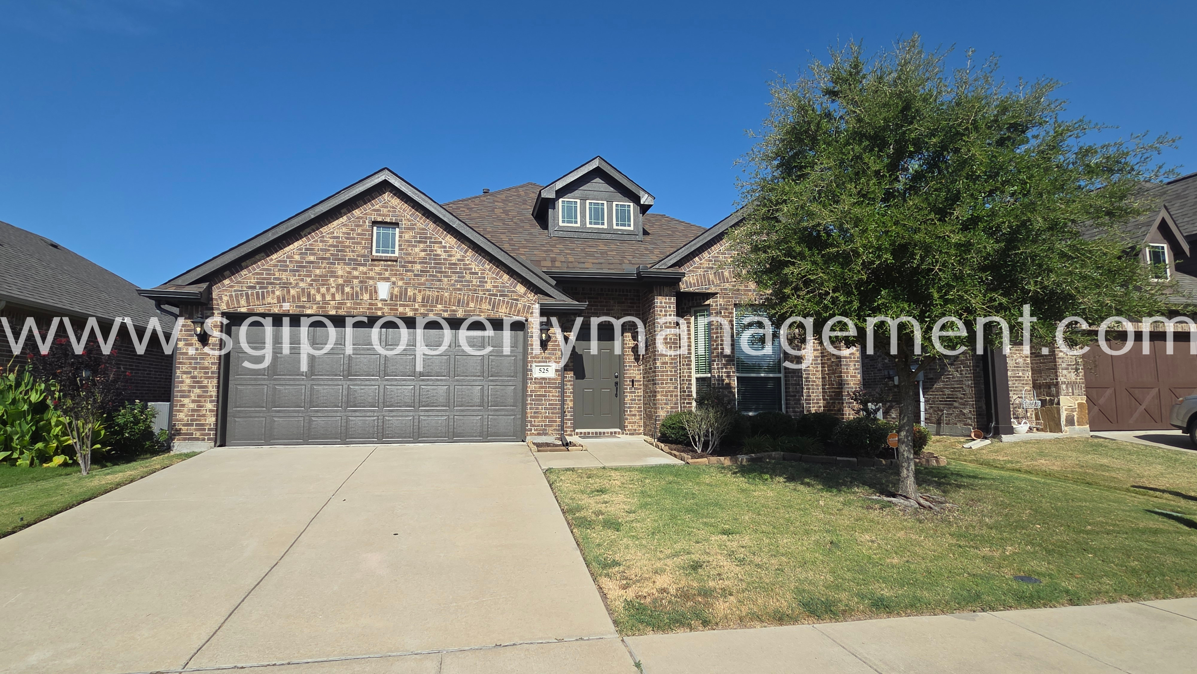 Anna House: 525 Bamborough Dr