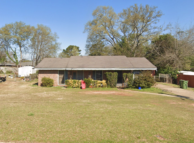 Montgomery House: 441 Mulligan Dr, Montgomery, AL 36117