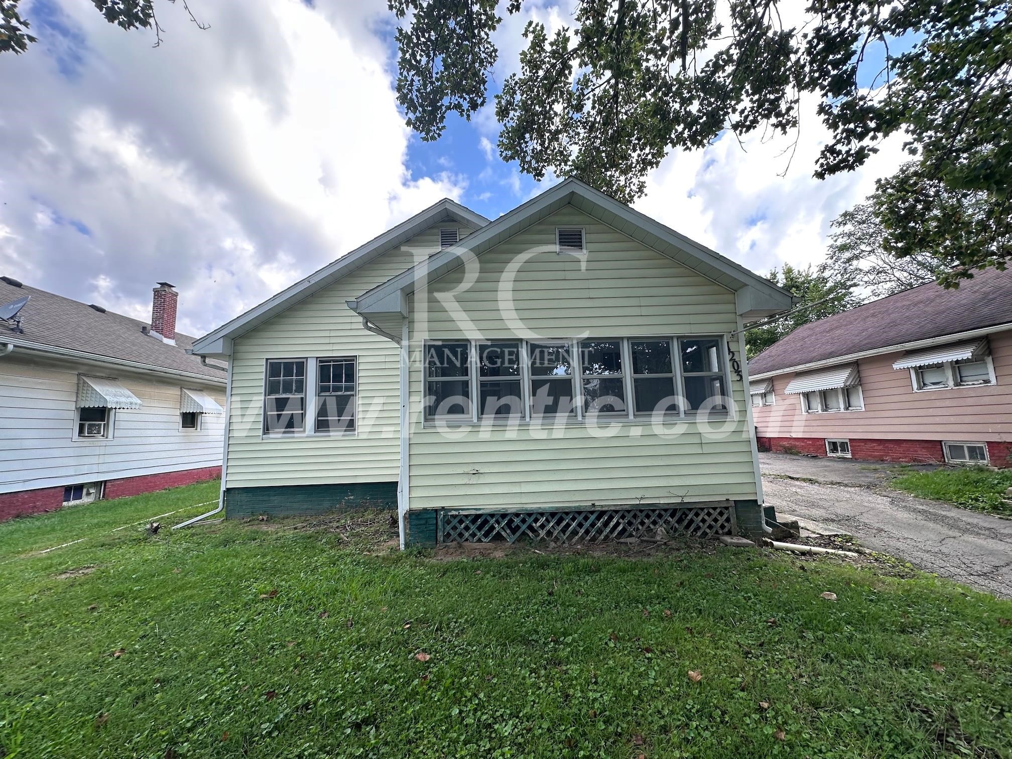 Danville House: 1203 Cleveland