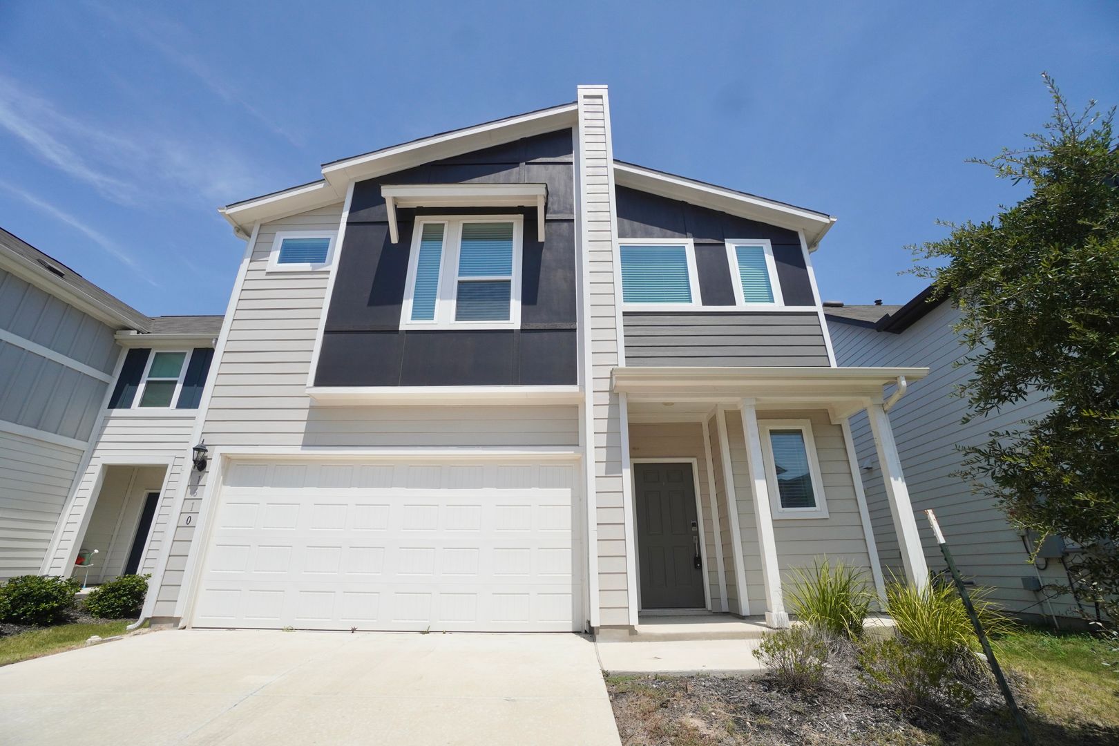 Pflugerville House: 1610 Iberville Drive