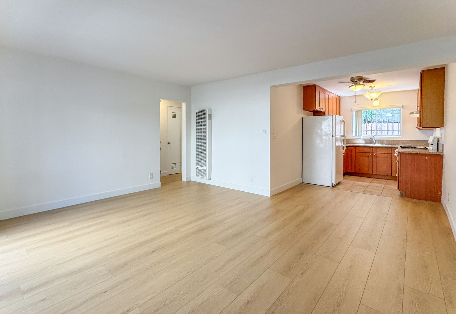 Santa Monica Condo: 1433 25th St