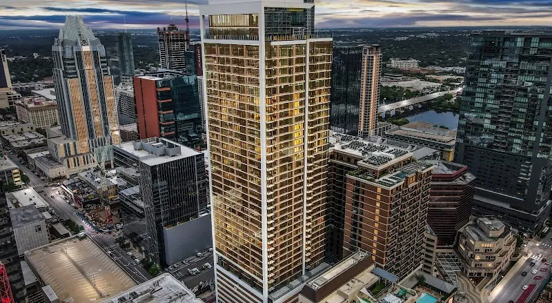 Austin Condo: 303 W 5th St